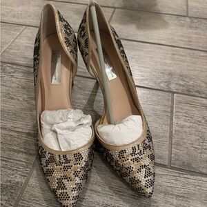 Elegant Women's Snakeskin Pattern stiletto